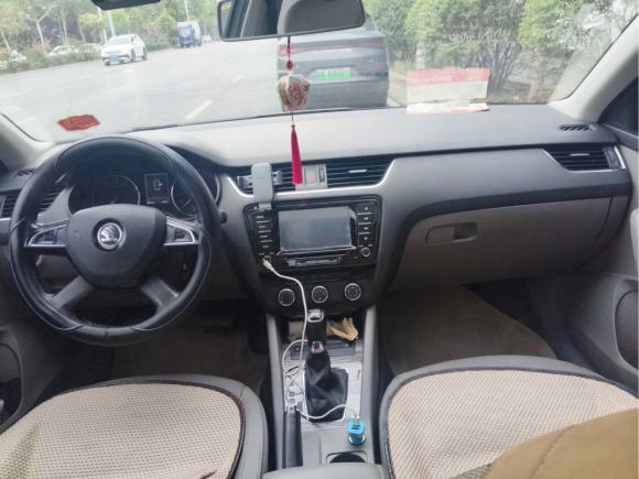 [西安·陕A] 二手斯柯达明锐2015款 1.6L 自动逸俊版