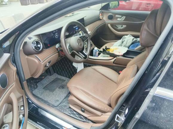 [无锡·苏B] 二手奔驰奔驰E级新能源2022款 改款三 E 350 e L 插电式混合动力轿车