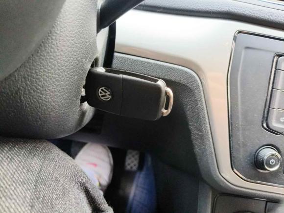 [无锡·苏M] 二手大众朗逸2017款 1.6L 自动风尚版