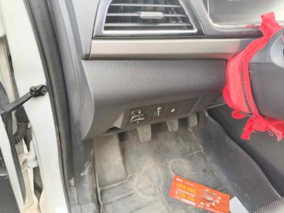 [成都·川A] 二手长安凯程长安欧尚A6002016款 1.5L 手动豪华型7座