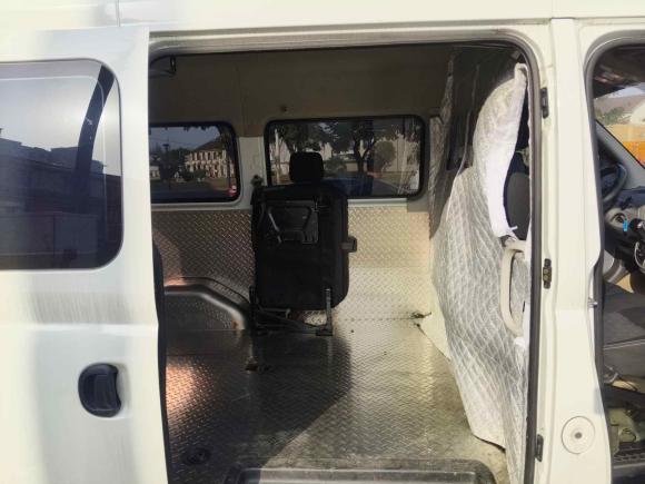 [无锡·苏B] 二手上汽大通MAXUS新途V802019款 2.5T经典款AMT傲运通短轴中顶5/6座