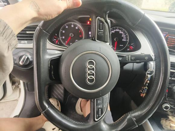 [上海·沪B] 二手奥迪奥迪A4L2015款 35 TFSI 自动标准型