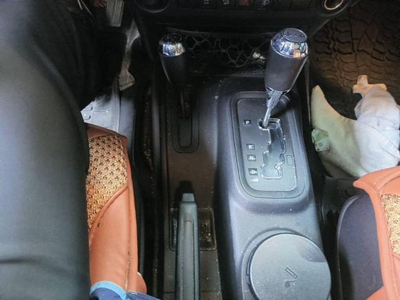 [上海·沪B] 二手Jeep牧马人2014款 3.0L Sahara 四门版