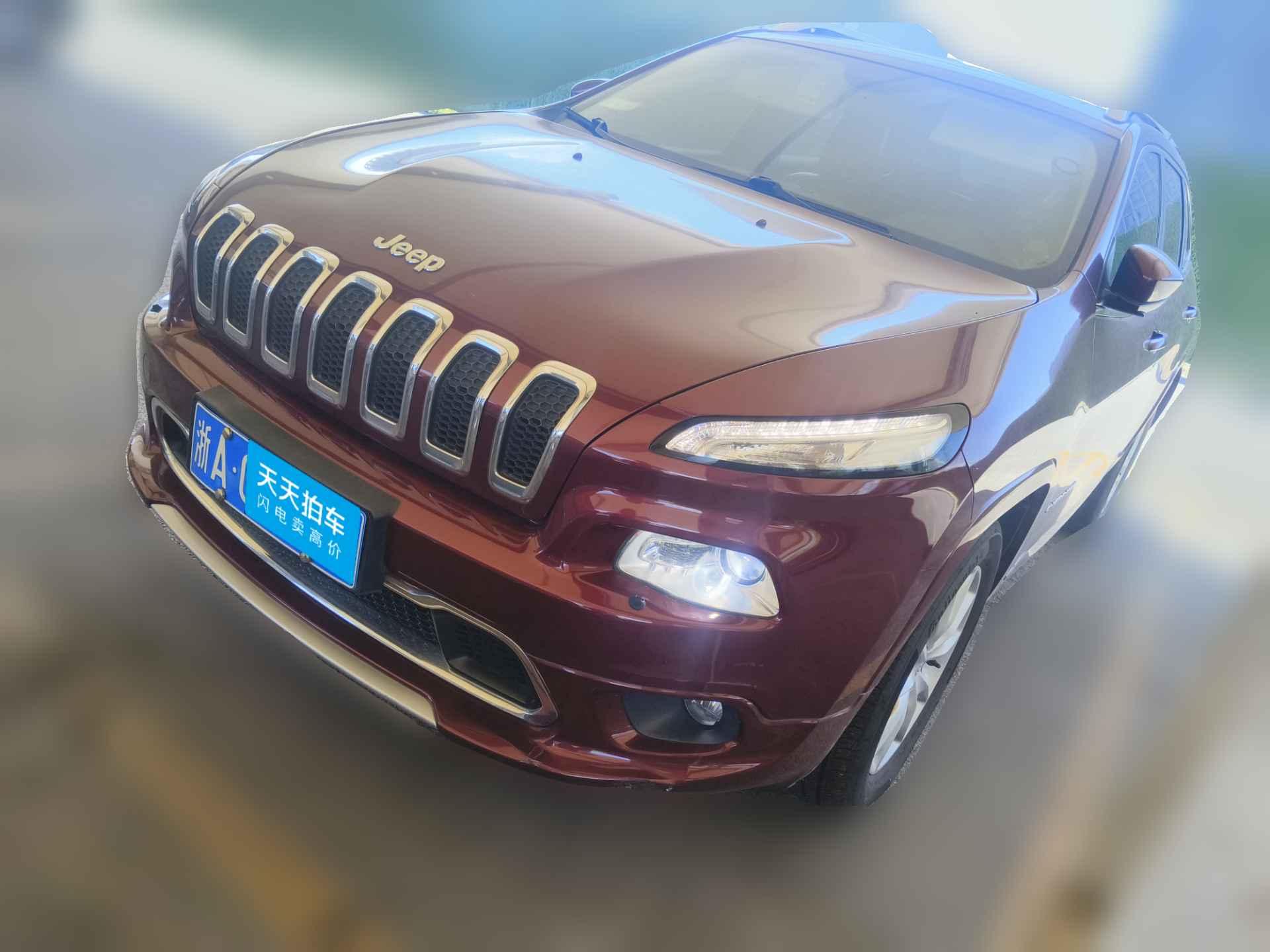 [杭州·浙A] Jeep自由光2017款 2.4L 专业智能版