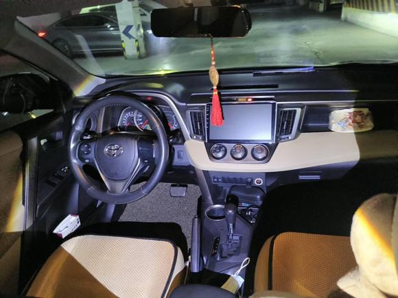 [成都·川A] 二手丰田RAV4荣放2013款 2.0L CVT两驱都市版