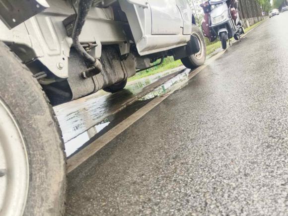 [上海·苏U] 二手金杯金杯金卡S22023款 1.6L 手动双排2.51米货厢后单轮舒享型SWJ16