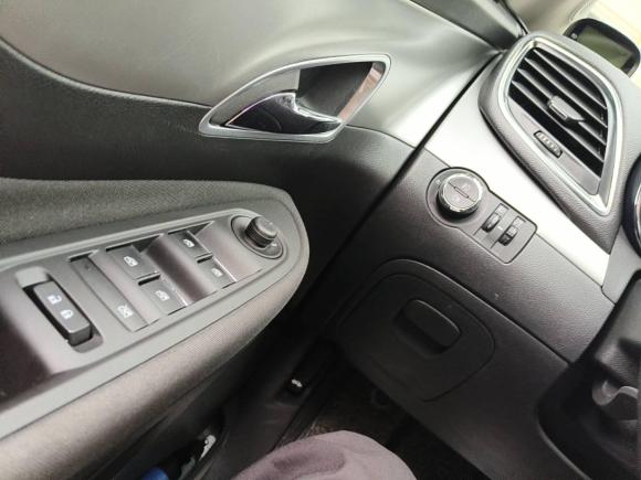 [上海·沪D] 二手别克昂科拉2015款 1.4T 自动两驱都市精英型