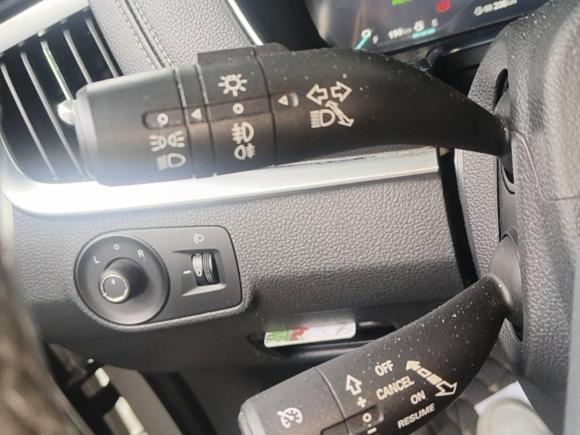 [深圳·粤B] 二手荣威荣威RX5新能源2017款 eRX5 50T 混动互联尊贵旗舰版