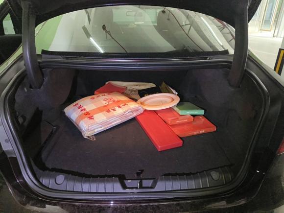 [苏州·浙A] 二手捷豹捷豹XF2016款 XF 2.0T 两驱R-Sport运动版