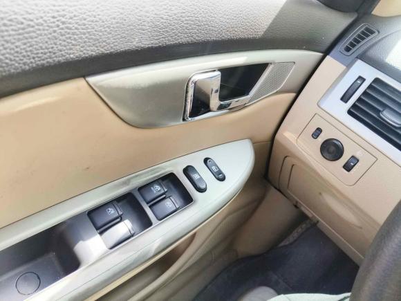 [上海·蒙B] 二手别克凯越2013款 1.5L 自动经典型