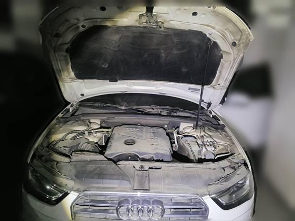 [武汉·鄂A] 二手奥迪奥迪A4L2013款 35 TFSI 自动标准型