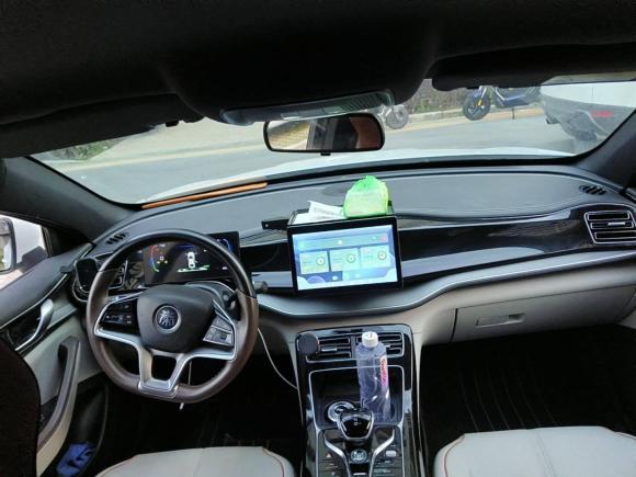 [上海·沪A] 二手比亚迪秦PLUS2023款 冠军版 EV 510KM领先型