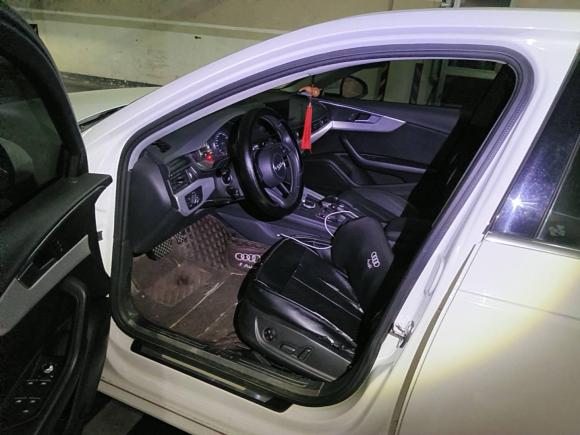 [杭州·浙A] 二手奥迪奥迪A4L2017款 40 TFSI 时尚型