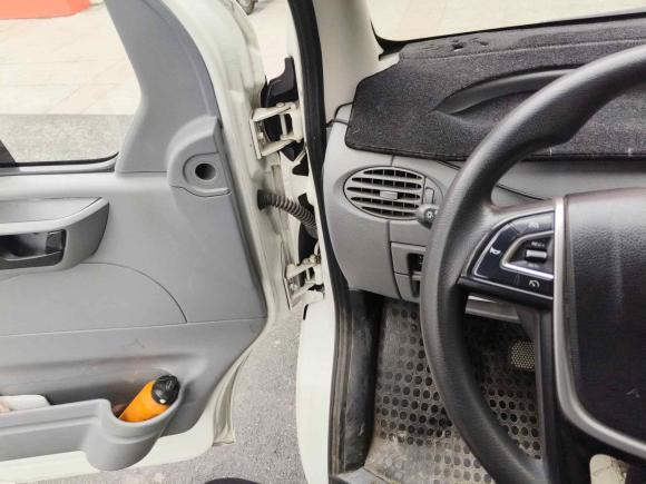 [嘉兴·浙F] 二手上汽大通MAXUS新途V802021款 2.0T 手动经典城配王短轴中顶3座