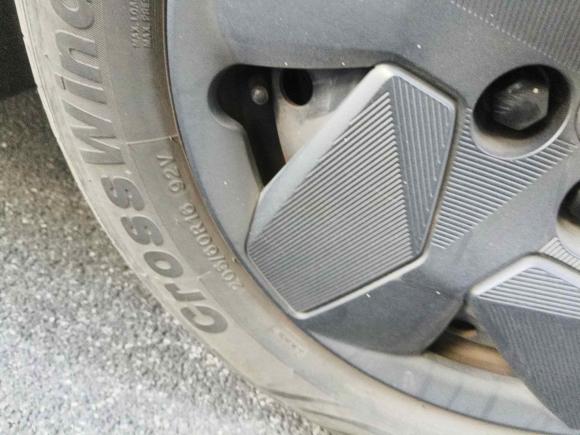 [上海·沪A] 二手比亚迪比亚迪e22023款 舒适型