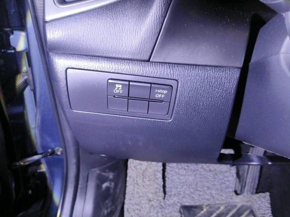 [深圳·粤M] 二手马自达马自达3 昂克赛拉2017款 三厢 1.5L 自动豪华型 国V