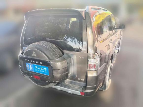 [济南·鲁A] 二手三菱帕杰罗2010款 3.0L 自动精英版
