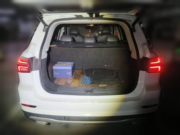 [成都·川A] 二手荣威荣威RX52016款 30T 两驱自动互联网智享版