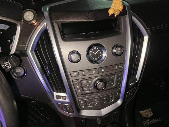 [武汉·鄂D] 二手凯迪拉克凯迪拉克SRX2012款 3.0L 精英型