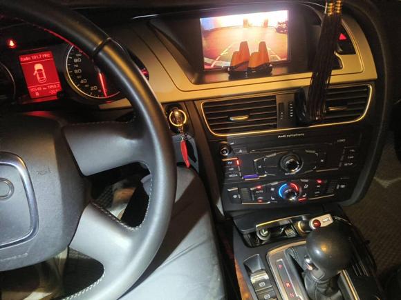 [上海·沪K] 二手奥迪奥迪A4L2011款 2.0 TFSI 舒适型