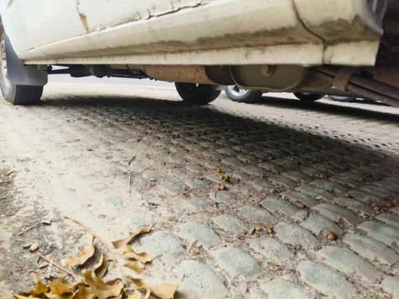 [无锡·苏B] 二手上汽大通MAXUS新途V802012款 2.5T 中顶超值物流版A