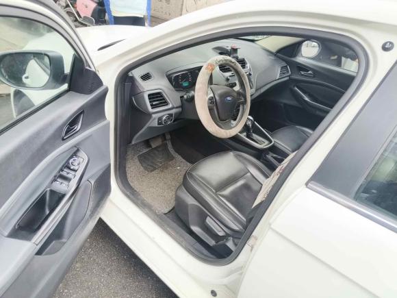 [温州·浙C] 二手福特福睿斯2015款 1.5L 自动时尚型