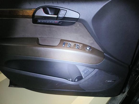 [上海·沪B] 二手奥迪奥迪Q72015款 35 TFSI 运动型