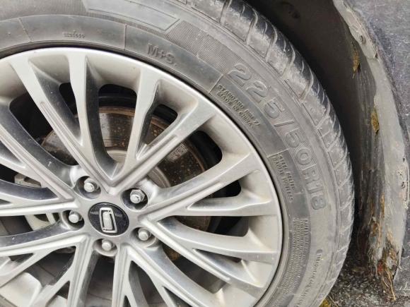 [西安·陕U] 二手奔腾奔腾B702022款 第三代 1.5T 自动尊享型