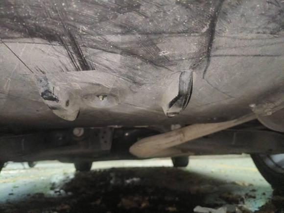 [广州·粤A] 二手丰田雷凌2019款 双擎 1.8H E-CVT运动版 国VI