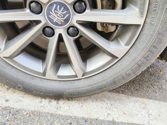 [深圳·粤B] 二手比亚迪秦PLUS2023款 冠军版 DM-i 55KM领先型