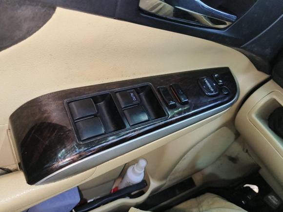 [深圳·粤B] 二手丰田凯美瑞2015款 2.0E 精英版