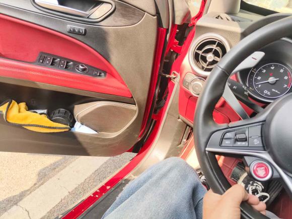 [苏州·苏F] 二手阿尔法·罗密欧Stelvio斯坦维2017款 2.0T 200HP 精英版