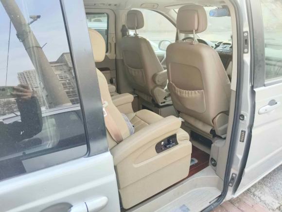 [青岛·鲁B] 二手奔驰唯雅诺2010款 2.5L 尊贵版