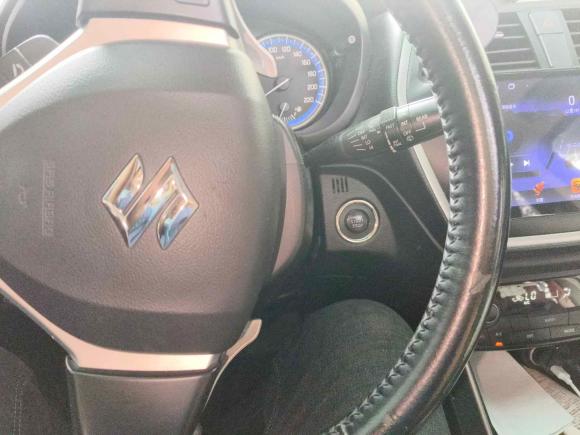 [广州·粤A] 二手铃木锋驭2015款 1.6L CVT两驱精英型
