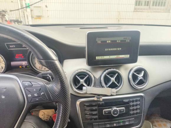 [金华·浙G] 二手奔驰奔驰GLA2015款 GLA 200 时尚型