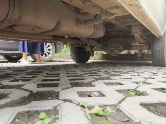 [成都·川A] 二手福特新世代全顺2009款 2.4T柴油标准型短轴中顶国III