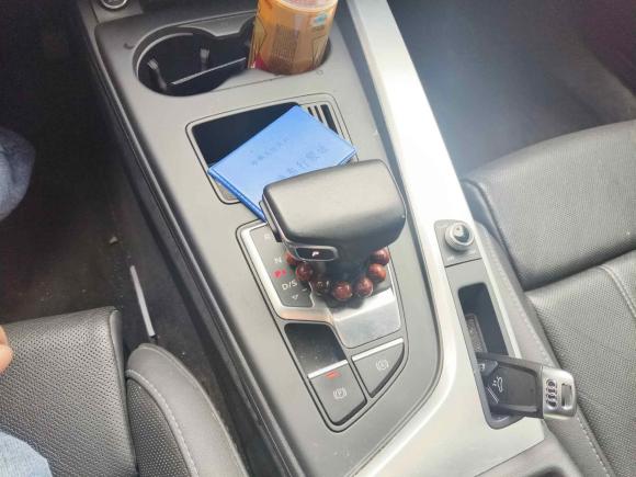 [广州·粤S] 二手奥迪奥迪A4L2022款 40 TFSI 时尚动感型