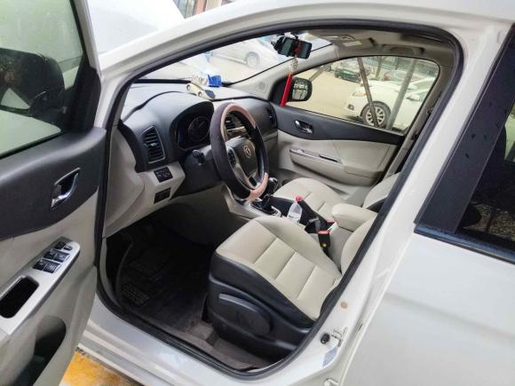 [上海·豫D] 二手东风风行风行S5002016款 1.6L 手动尊享型