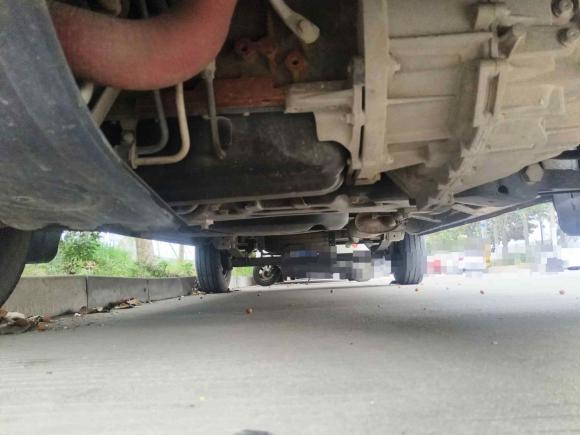 [常州·苏C] 二手上汽大通MAXUS新途V802019款 2.5T经典款6挡手动傲运通短轴中顶5/6座