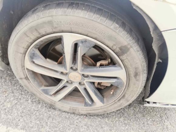 [杭州·浙A] 二手北京汽车北京EU52018款 R500 智风版