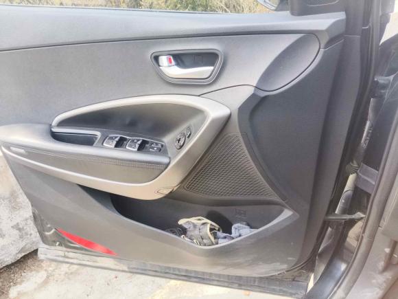 [青岛·鲁U] 二手现代胜达2013款 2.4L 自动两驱智能型