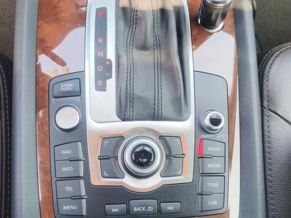 [深圳·粤B] 二手奥迪奥迪Q72015款 40 TFSI 典藏型