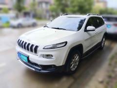 [武汉·鄂A] Jeep自由光2016款 2.4L 专业版