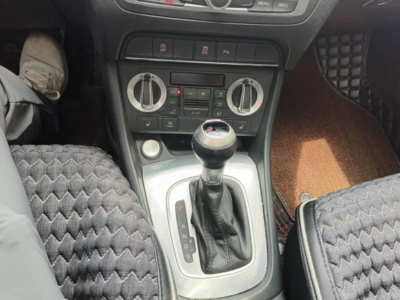 [西安·陕A] 二手奥迪奥迪Q32015款 35 TFSI 舒适型