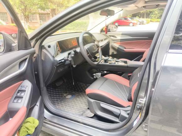 [无锡·苏B] 二手长安逸动2023款 畅享版 PLUS 蓝鲸NE 1.4T GDI DCT尊贵版