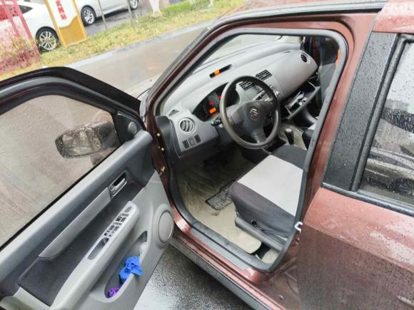 [杭州·浙A] 二手铃木雨燕2013款 1.5L 自动标准版