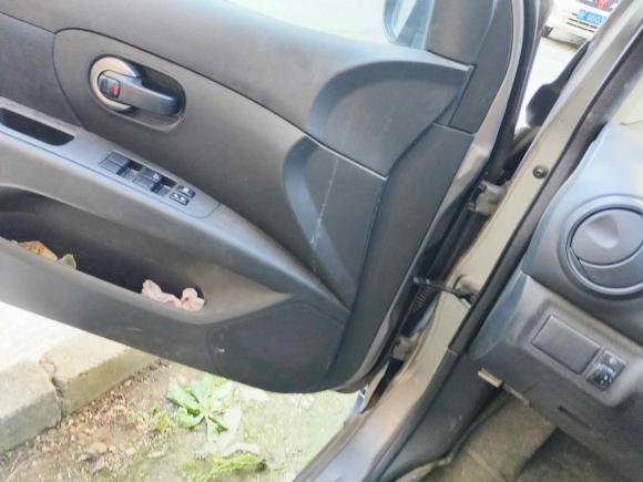 [上海·沪A] 二手日产骊威2013款 1.6XE CVT舒适版