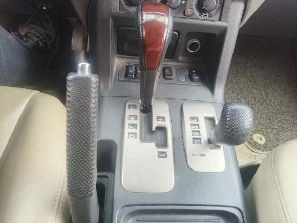 [上海·沪D] 二手三菱帕杰罗2008款 V73 3.0L AT GLS