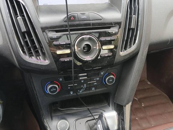 [佛山·粤Y] 二手福特福克斯2017款 三厢 1.6L 自动风尚型智行版