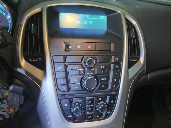 [西安·陕A] 二手别克英朗2014款 XT 1.6L 自动时尚版